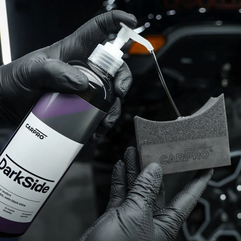 Полімерне чорніння для шин CarPro DarkSide, 500 мл