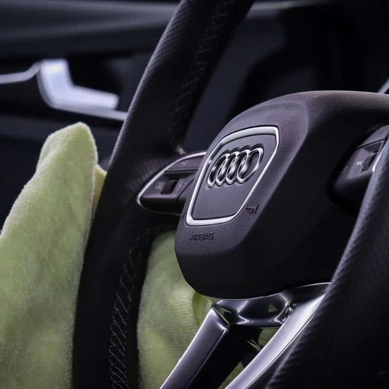 Квік-детейлер для салону CarPro InnerQD, антистатичний 500 мл