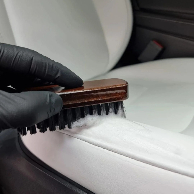 Щітка для шкіри та текстилю салону Geist Leather & Textile Cleaning Brush Medium, штучний ворс 12 см