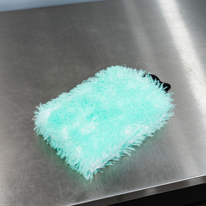 Рукавица для мойки авто The Clean Garage Ultra Plush Wash Mitt Mint Green, 23x18 см