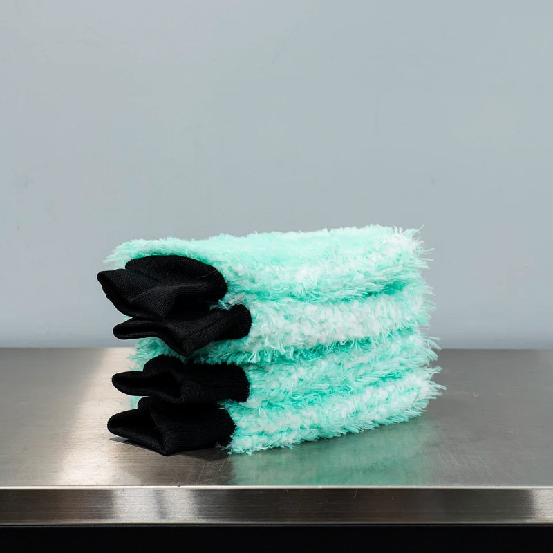 Рукавица для мойки авто The Clean Garage Ultra Plush Wash Mitt Mint Green, 23x18 см
